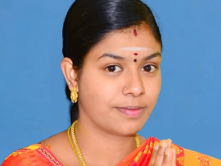 For the first time in the Wilpatti panchayat, a 23-year-old girl named Pakkiyalakshmi has been elected as the panchayat president ..! ஆசியாவிலேயே 3ஆவது பெரிய ஊராட்சிக்கு தலைவராக தேர்வான 23 வயது பெண்...!