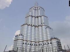 कोलकाता: लोकप्रिय पूजा पंडाल 'बुर्ज खलीफा' ने पायलटों की शिकायत पर रद्द किया लेजर शो