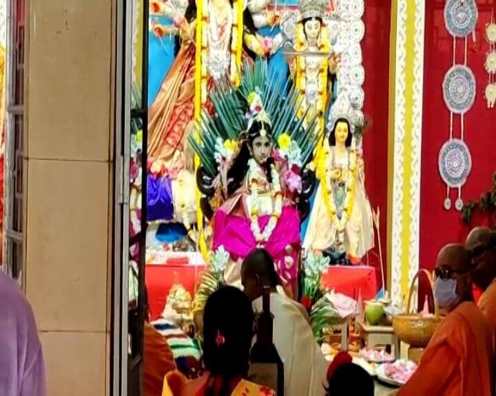 কামারপুকুর রামকৃষ্ণ মিশনেও হল কুমারী পুজো।