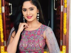 Tejaswini Gowda: పట్టుచీరలో అందంగా మేరిసిన కోయిలమ్మ..