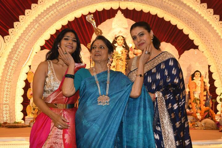 काजोल दुर्गा मां की भक्त हैं और हर साल दुर्गा पूजा के समय वो पांडाल में माता के दर्शनों के लिए जरूर पहुंचती हैं. इस बार भी वो पांडाल में नजर आईं.