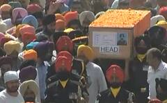 ਸ਼ਹੀਦ ਮਨਦੀਪ ਸਿੰਘ ਦੀ ਮ੍ਰਿਤਕ ਦੇਹ ਪੁੱਜੀ ਜੱਦੀ ਪਿੰਡ, ਸ਼ਰਧਾਂਜਲੀ ਦੇਣ ਲਈ ਪਹੁੰਚੀ ਹਜ਼ਾਰਾਂ ਦੀ ਭੀੜ