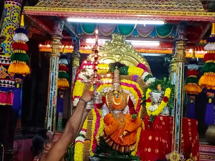4. லிங்க பூஜை அலங்கார அம்மனுக்கு அடுக்கு தீபாராதனை