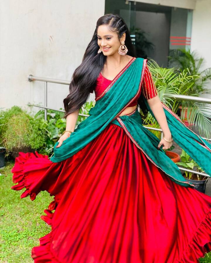 ఈ కన్నడ బ్యూటీకి అందం, ఆభినయం,అనుకువ, అమాయాకత్వం కలపోస్తే తేజస్విని గౌడ(Image credit/ Tejaswini Gowda Instagram)