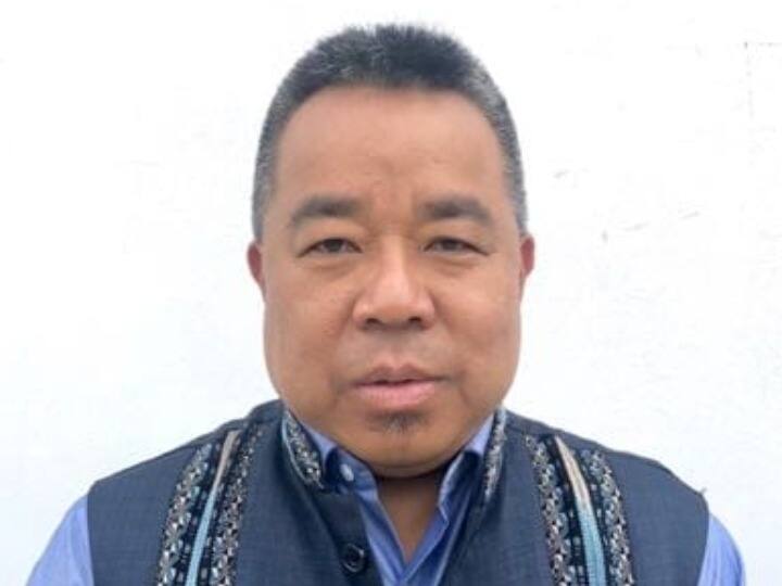 Mizoram Sports minister Robert Romawia Royte offers cash for parent of most children मिजोरम में ज्यादा बच्चे वाले माता-पिता को खेल मंत्री ने दिए इतने रुपये के इनाम, जानिए वजह