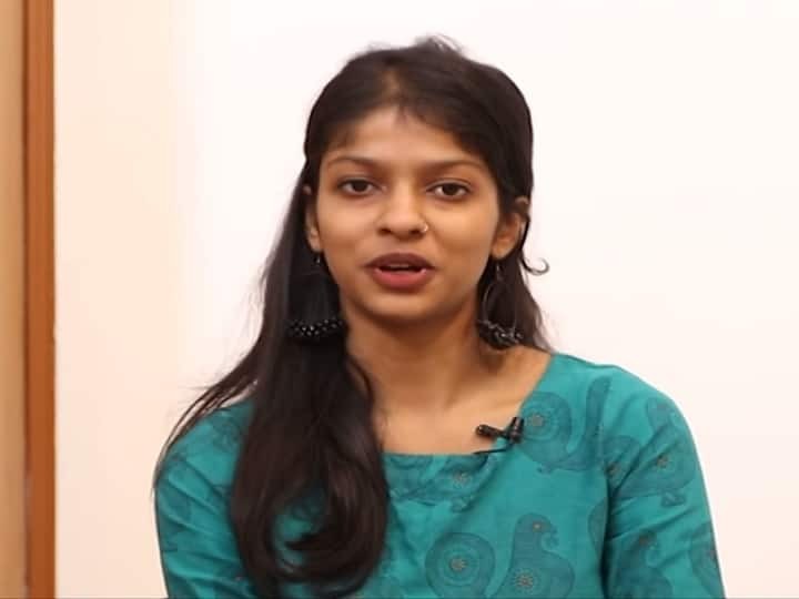 IAS Success Story How to prepare for UPSC at home Know important tips from Civil Service Exam topper Saloni Verma UPSC CSE 2020 AIR 70  IAS Success Story: घर बैठकर कैसे करें यूपीएससी की तैयारी? टॉपर Saloni Verma से जानें महत्वपूर्ण टिप्स