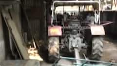 સુરત: વરાછામાં જી.કે.ચેમ્બર્સના બેઝમેન્ટનો ભાગ ધરાશાયી, જુઓ ગુજરાતી ન્યુઝ