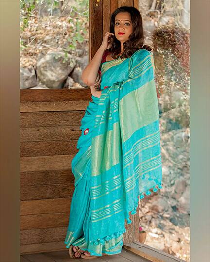 कॉलेजमध्ये असताना स्पृहाने अनेक एकाकिंका स्पर्धांत भाग घेतला होता. अनेक नामांकित स्पर्धेत तिला उत्त्कृष्ट अभिनयाचे पारितोषिक मिळाले होते. (photo : @spruhavarad/IG)