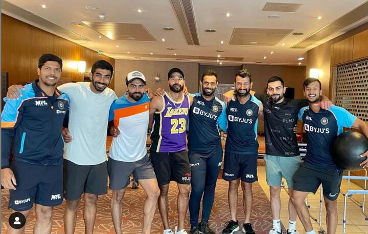 ఆస్ట్రేలియా టెస్టు సిరీసులో అతడి బ్యాటింగ్‌కు ప్రశంసలు దక్కించుకున్నాడు.