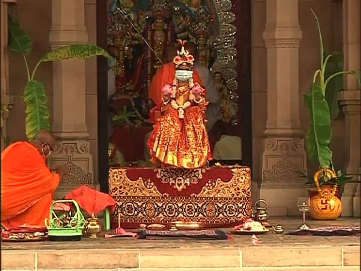 ১৯০১ সালে বেলুড় মঠে কুমারী পুজোর সূচনা করেছিলেন স্বামী বিবেকানন্দ।