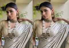 बेहद खूबसूरत साड़ी, कजरारी आंखे, गले में हार और बड़े-बड़े झुमके, सिंदूर खेला के लिए परफेक्ट है Mouni Roy का ये लुक