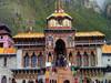 Badrinath Dham: ई-पास की व्यवस्था खत्म होने के बाद बद्रीनाथ धाम में उमड़े श्रद्धालु, अबतक 29 हजार लोगों ने किये दर्शन