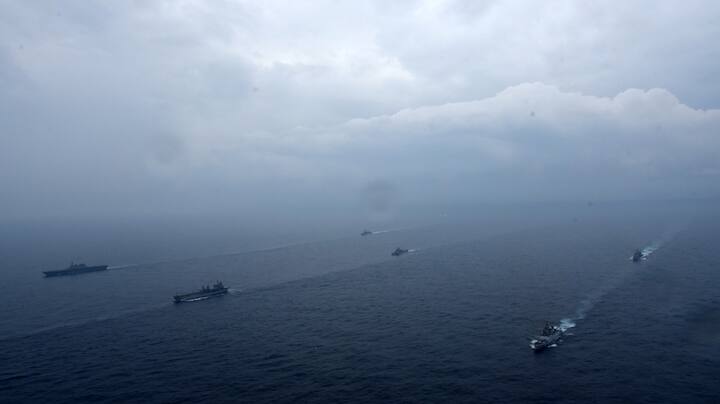 మొదటి దశ విన్యాసాలు ఫిలిప్పీన్‌ సముద్రంలో ఆగస్టు 26-29 తేదీల మధ్య జరిగాయి.