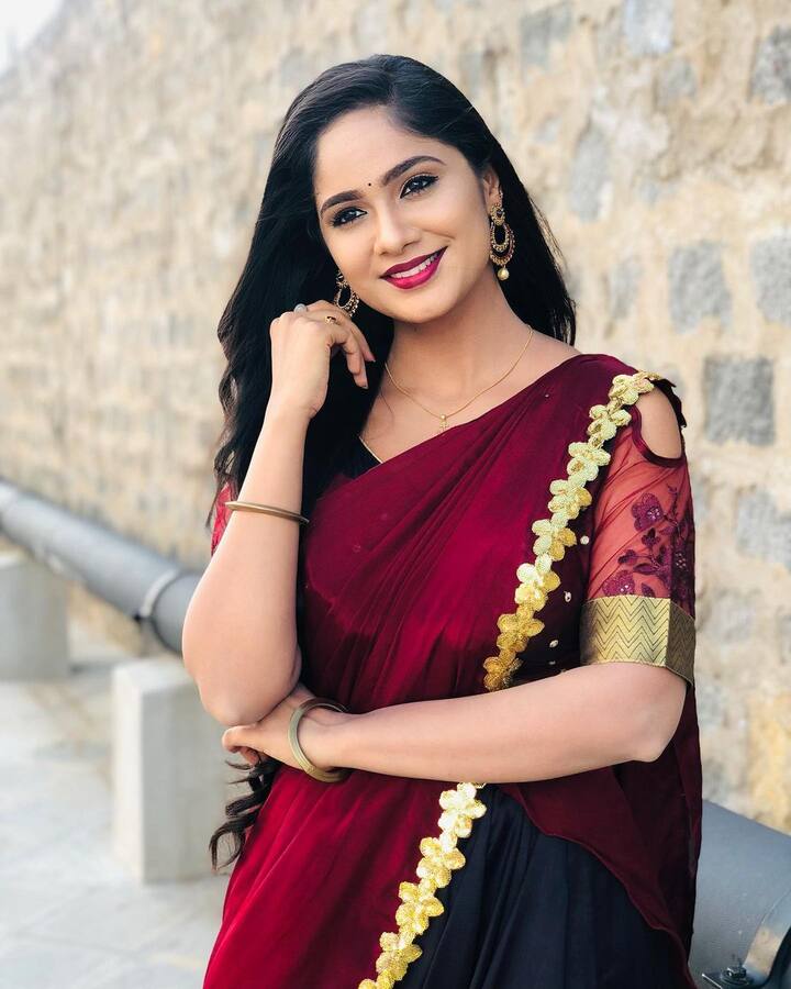 C/Oఅనసూయ నటి తేజస్విని గౌడ లేటెస్ట్ ఫోటోస్(Image credit/ Tejaswini Gowda Instagram)