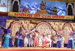 Ramleela in Ayodhya: भगवान श्रीराम की नगरी में हो रहा रामलीला का मंचन, कई बॉलीवुड सेलेब्स ले रहे भाग, देखें तस्वीरें