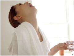 Salt Water Gargle: जानिए कैसे नमक पानी का गरारा है कई समस्याओं का समाधान