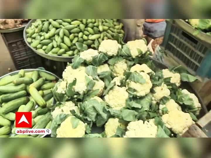 Durga Ashtami 2021: Vegetable prices is very high in Navratri capsicum is 200 per kg in Gaya prices hike in Patna too ann Durga Ashtami 2021: सब्जियों के दाम ने बिगाड़ा स्वाद, गया में 200 रुपये शिमला मिर्च, पटना में भी आसमान छू रहे भाव