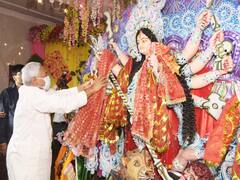 Durga Ashtami: मुख्यमंत्री नीतीश कुमार ने चढ़ाई माता को चुनरी, पटना के मंदिरों और पंडालों में पहुंचे, देखें नजारा