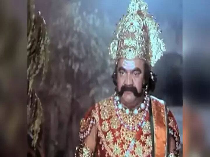बॉलीवुड में लोकप्रिय खलनायक प्रेम नाथ अपने शानदार करियर में एक बार लंकेश्वर रावण के रूप में दिखाई दिए. उन्होंने 1976 की फिल्म बजरंगबली में खलनायक की भूमिका निभाई थी, जिसमें दारा सिंह थे, जिसमें बिस्वजीत ने भगवान राम की भूमिका निभाई थी.