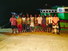 எல்லை தாண்டி மீன் பிடித்ததாக தமிழக மீனவர்கள் 23 பேரை இலங்கை கடற்படை கைது செய்தது...!