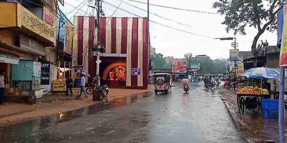 Purulia: পুরুলিয়া জেলার বিভিন্ন এলাকা নবমীর সকাল থেকে ভাসল বৃষ্টিতে Purulia: পুরুলিয়া জেলার বিভিন্ন এলাকা নবমীর সকাল থেকে ভাসল বৃষ্টিতে