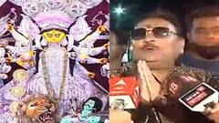 Durga Puja 2021: বাগবাজার সর্বজনীনে চেনা মেজাজে মদন মিত্র, বাজালেন ঢাক | Bangla News