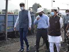 कोयले की कमी को केंद्रीय मंत्री प्रह्लाद जोशी ने स्वीकारा, कहा- कल से 2 मिलियन टन की होगी आपूर्ति