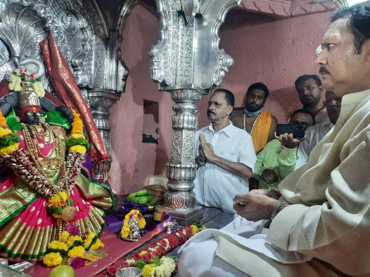 प्रतापगडावरील देवीच्या मुर्तीची स्थापना छ. शिवाजी महाराजांनी केली (फोटो सौजन्य : निलेश बावळेकर)
