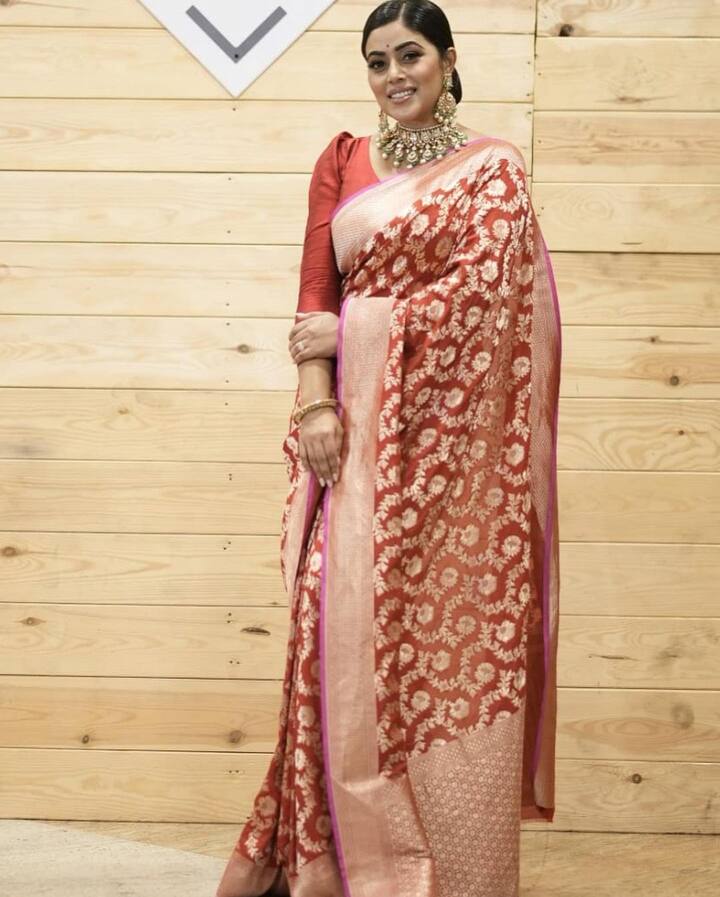(Image Credit/ shamnakasim Instagram)  హీరోయిన్ పూర్ణ