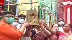 Durga puja 2021: 'আবহ নির্মাণে' সেরা অজেয় সংহতির পুজো । Bangla News