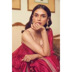 Aditi Rao Hydari: మత్తెక్కించే కళ్లతో మతి పోగొడుతున్న ‘మహా సముద్రం’ ఫేమ్ ‘అదితిరావు హైదరీ’