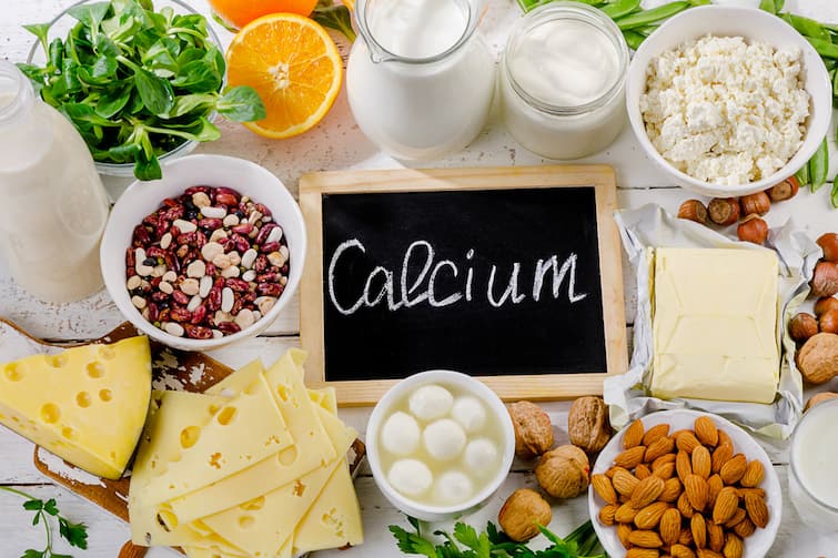 Calcium For Bone Health Deficiency Symptoms And Natural Food Source Of Calcium Calcium For Bones: कैल्शियम से भरपूर इन खाद्य पदार्थों का करें सेवन, हड्डियां बनेंगी मजबूत