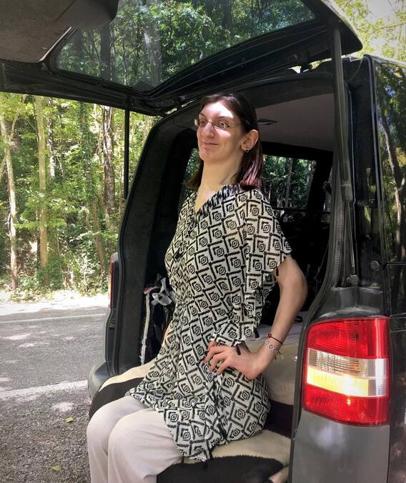 World's Tallest Living Woman: ప్రపంచంలోనే పొడవైన మహిళ... గిన్నిస్‌ వరల్డ్ రికార్డ్స్‌‌లో చోటు