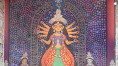 Dura Puja 2021: নবমী নিশির শুরুতেই আনন্দ উপভোগে মেতেছে নগরী , শিবমন্দিরে বাড়ছে ভিড় | Bangla News