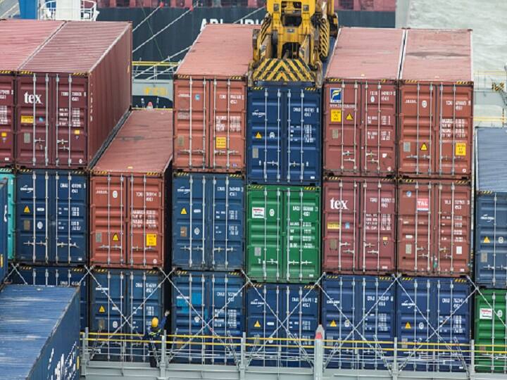 Exports rises by 43 percent in October. Import also jumps by 62 percent which increases trade deficit. Export Rises: अक्टूबर महीने में एक्सपोर्ट्स में 43% की उछाल, 62 फीसदी बढ़ी आयात भी