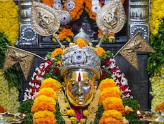 Dussehra 2021 :  विजयादशमीनिमित्त आळंदी मंदिरात फुलांची आरास