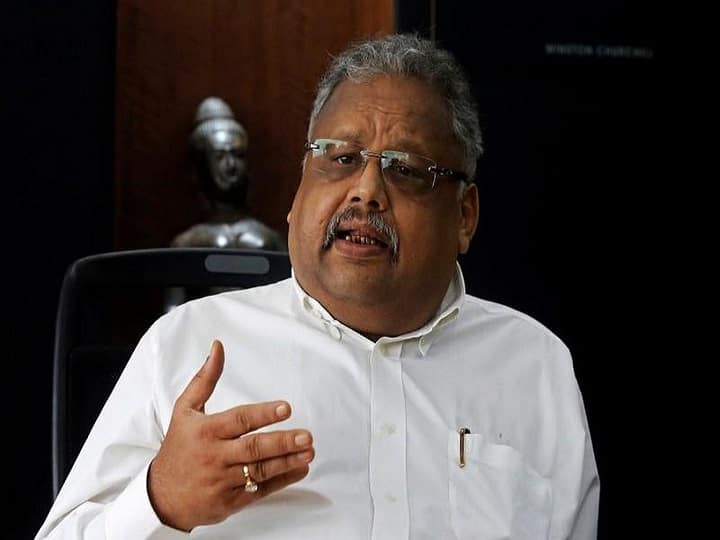 Big Bull Rakesh Jhunjhunwala earned 101 crores in Muhurta trading on Diwali Rakesh Jhunjhunwala Portfolio : राकेश झुनझुनवाला यांची मुहूर्त ट्रेडिंगवर 101 कोटींची कमाई; 'या' पाच स्टॉकने दिला नफा