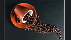 যখন খুশি কফি খাচ্ছেন? কী হতে পারে জানা আছে?