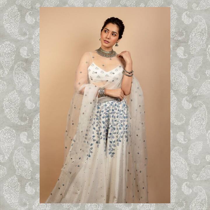 (Image credit: Instagram) హిందీలో తొలిసినిమాను చేసింది. మద్రాస్ కెఫే ద్వారా నటిగా పరిచయం అయింది.