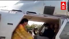 Pankaja Munde यांच्या हेलिकॉप्टरचं उड्डाण घेतल्यानंतर पुन्हा लँडिंग, नक्की काय घडलं?