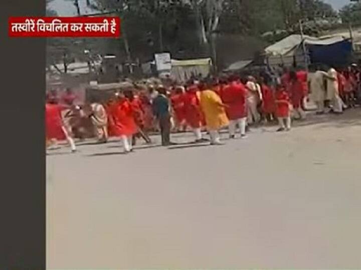 छत्तीसगढ़: जशपुर में दुर्गा विसर्जन के दौरान कार सवार ने लोगों को कुचला, एक की मौत, कई घायल