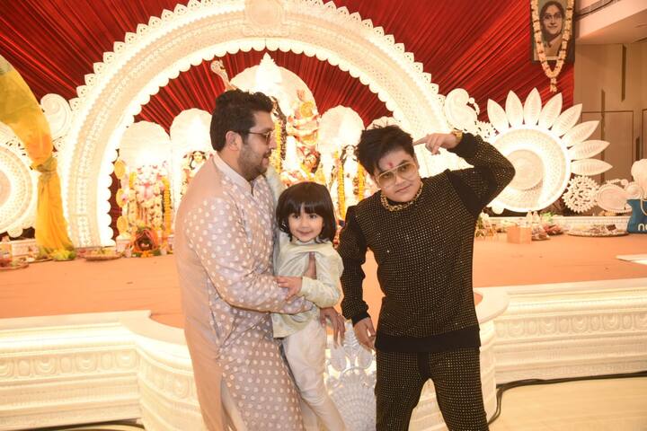 Veteran Bollywood singer Bappi Lahiri’s grandson Swastik Lahiri’s recent pics from a  Durga puja pandal is going viral. [pic credit: Manav Manglani]