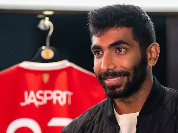 જસપ્રીત બુમરાહે પણ પોતાના ઇન્સ્ટાગ્રામ પર પૉસ્ટ કરીને શાનદાર સ્વાગત માટે માન્ચેસ્ટર યૂનાઇટેડ ક્લબનો આભાર માન્યો. પોતાની પૉસ્ટમાં બુમરાહે લખ્યુ- માન્ચેસ્ટર યૂનાઇટેડ, તમારી મહેમાનનવીજી માટે આભાર. થિએટર ઓફ ડ્રીમ્સમાં આજનો આ દિવસ એકદમ શાનદાર ગુજર્યો.