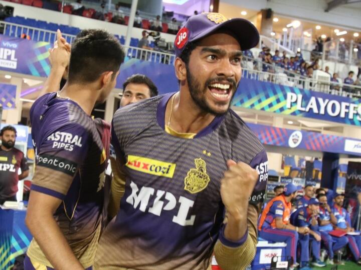 साल 2012 की तरह इस साल एक बार फिर फाइनल में KKR का सामना CSK से है. जहां KKR की कमान अब इयोन मोर्गन के हाथों में है वहीं चेन्नई की कप्तानी आज भी एमएस धोनी के मजबूत कंधों पर है. अब देखना होगा कि KKR फाइनल में अविजित रहने का अपना रिकॉर्ड बरकरार रखती है या CSK अपने चौथे खिताब पर कब्जा जमाती है.