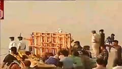 Vijaya Dashami 2021: বাবুঘাটে একে একে চলছে প্রতিমা নিরঞ্জনের কাজ । Bangla News