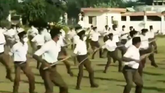 RSS के स्थापना दिवस पर 'भगवत कथा' से राजनीति गरमाई | इंडिया चाहता है