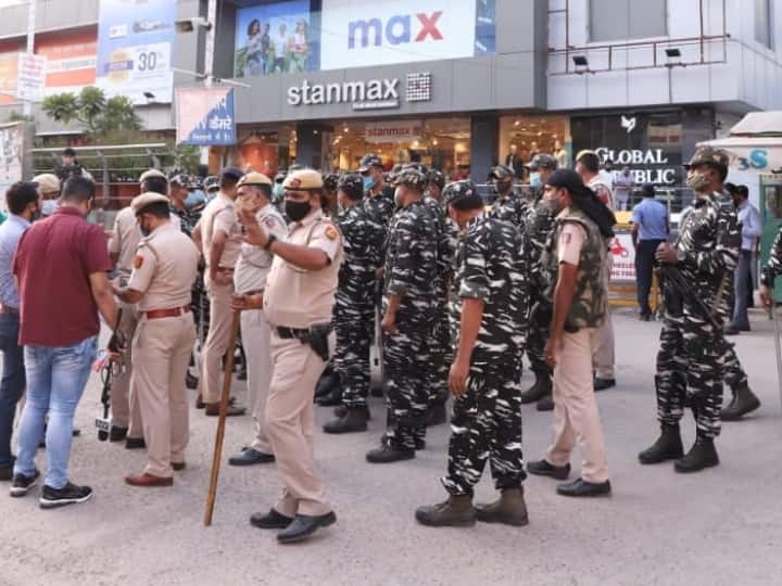 Clashes With Delhi Police: साउध दिल्ली में धार्मिक जुलूस के दौरान पुलिस से झड़प, बीजेपी ने कहा- इलाके में भय का जबरदस्त माहौल Clashes with police during religious procession in South Delhi BJP says there is a tremendous atmosphere of fear in the area Clashes With Delhi Police: साउध दिल्ली में धार्मिक जुलूस के दौरान पुलिस से झड़प, बीजेपी ने कहा- इलाके में भय का जबरदस्त माहौल