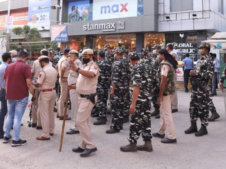 South Delhi में धार्मिक जुलूस के दौरान पुलिस से झड़प, बीजेपी ने कहा- इलाके में भय का माहौल South Delhi में धार्मिक जुलूस के दौरान पुलिस से झड़प, बीजेपी ने कहा- इलाके में भय का माहौल