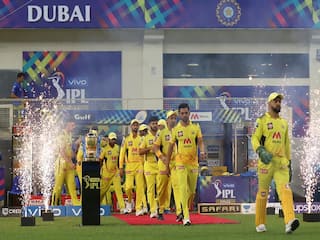 CSK Won IPL 2021: चेन्नई ने चौथी बार जीता आईपीएल का खिताब, जानिए फाइनल मैच में बने कौन-कौन से रिकॉर्ड