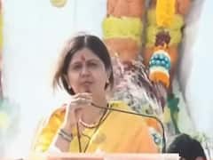 Dasara Melava 2021 : वेळ आलीच तर तुमच्यावरुन जीवही ओवाळून टाकेन : पंकजा मुंडे